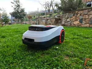 Robot Tondeuse Segway Navimow