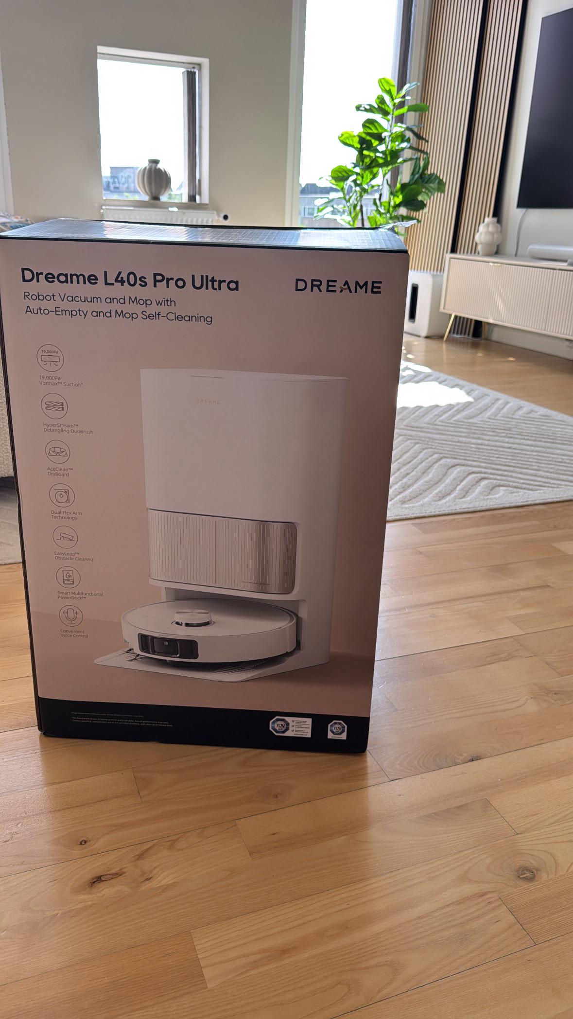 Déballage du Dreame L40s Pro Ultra : robot, station PowerDock et accessoires
